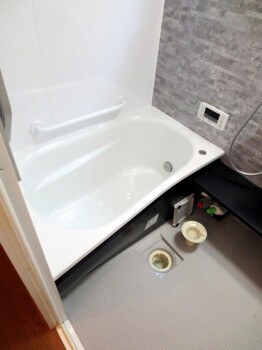 大阪市大正区戸建て　TOTOシステムバス「サザナ」で浴室をリフォーム
