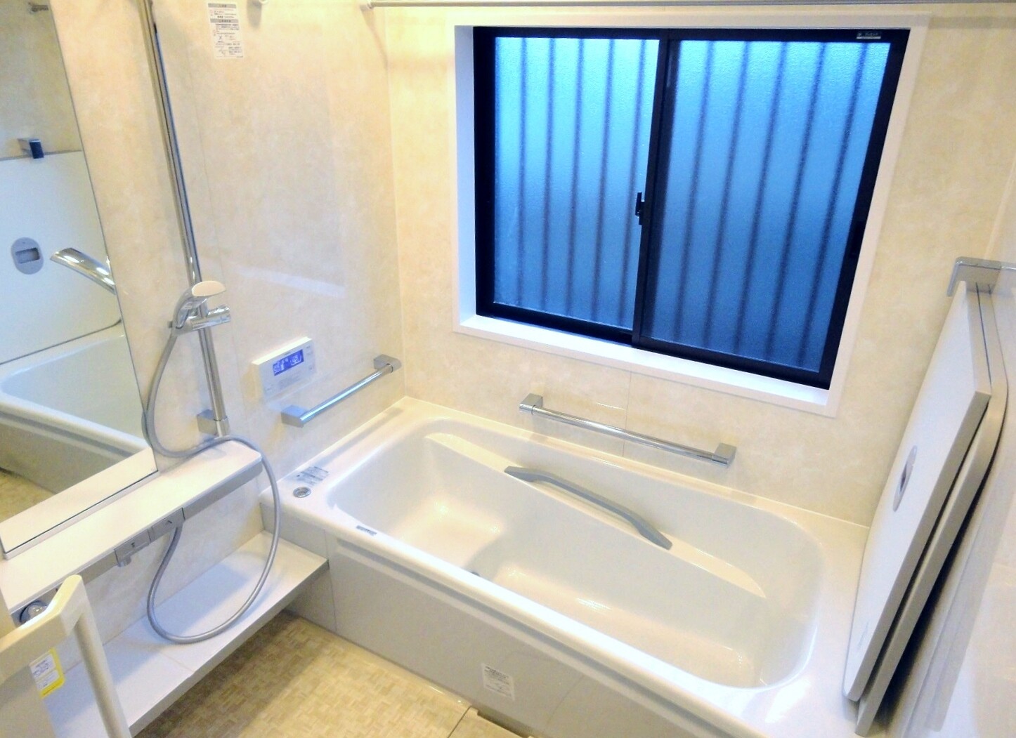 Ⅰ様邸　安全で快適な浴室洗面