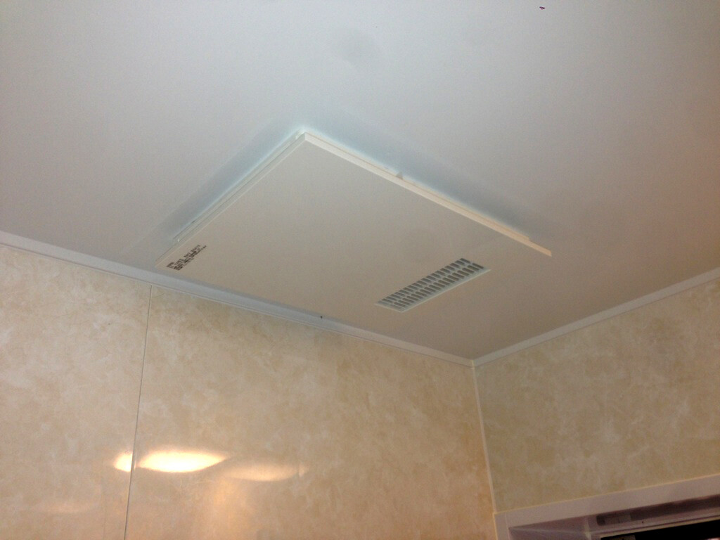 浴室寒さ対策 株 フェルゼ伸興 リフォーム実例 費用 Toto