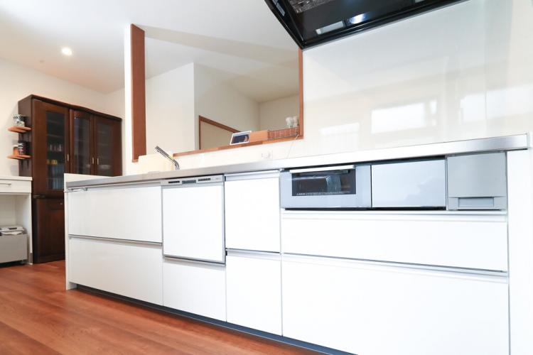 使い勝手の良い明るいキッチン リフォーム実例 Toto株式会社