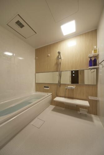 サイズアップで癒しの空間に生まれ変わった浴室