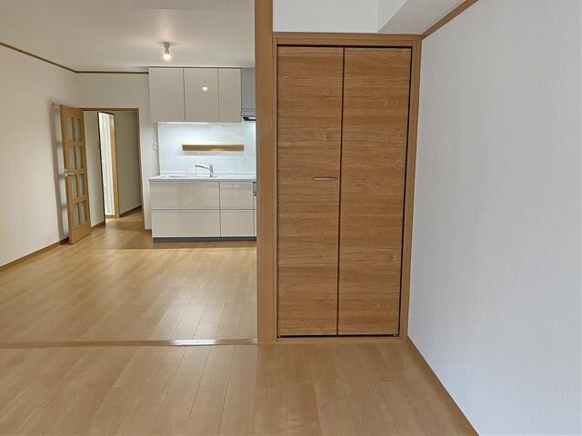 大阪市中央区 マンション大建工業収納 床リフォーム 簡単に収納リフォーム 株 エビザワ商店 水彩プラザ あさひ都島店 リフォーム実例 費用 Toto