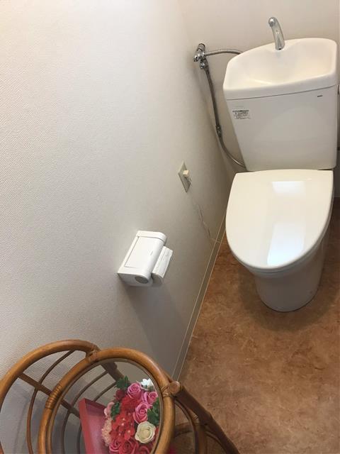 和式から洋式トイレへ リフォラボ成田 リフォーム実例 費用 Toto
