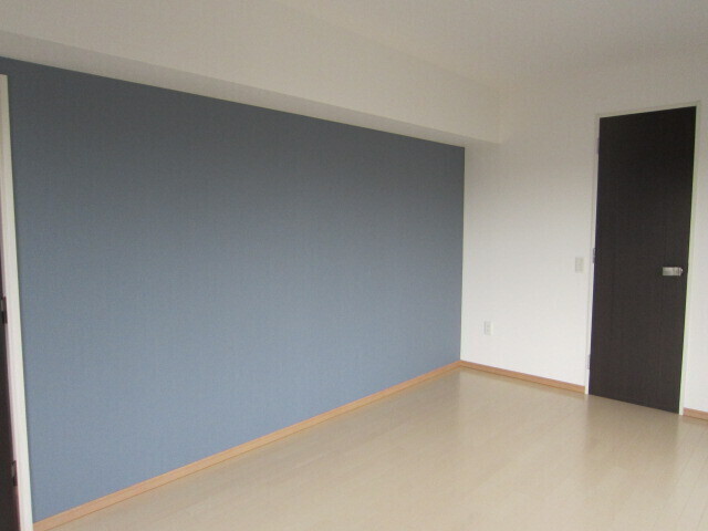 大建工業のフローリングで床リフォーム フローリング上貼りリフォーム 株 モダンリビング リフォーム実例 費用 Toto