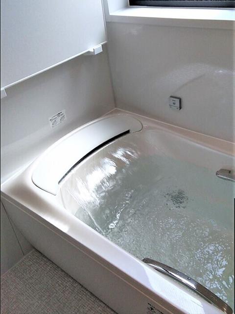 毎日滝風呂 | リフォーム実例 | TOTO株式会社