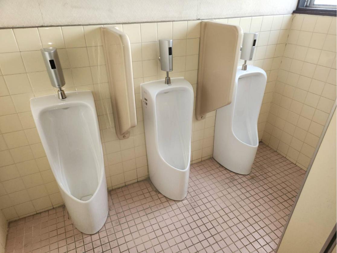 会社のトイレを一新：和式から洋式へ | リフォーム実例 | TOTO株式会社