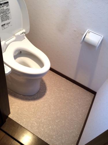 床クッションフロアーを貼り替え、TOTOのトイレ「ピュアレストEX」取り付け　加古川市Ｈ様邸