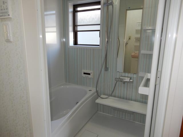 お風呂掃除がストレスなの 株 伊藤次郎商店 本社 リフォーム実例 費用 Toto