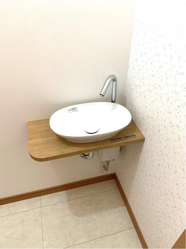 おトイレのお洒落な手洗い | リフォーム実例 | TOTO株式会社