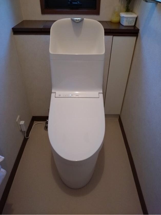 トイレリフォーム 素人でもできるDIYリフォーム！4時間でトイレ本体ごとの交換！結構簡単