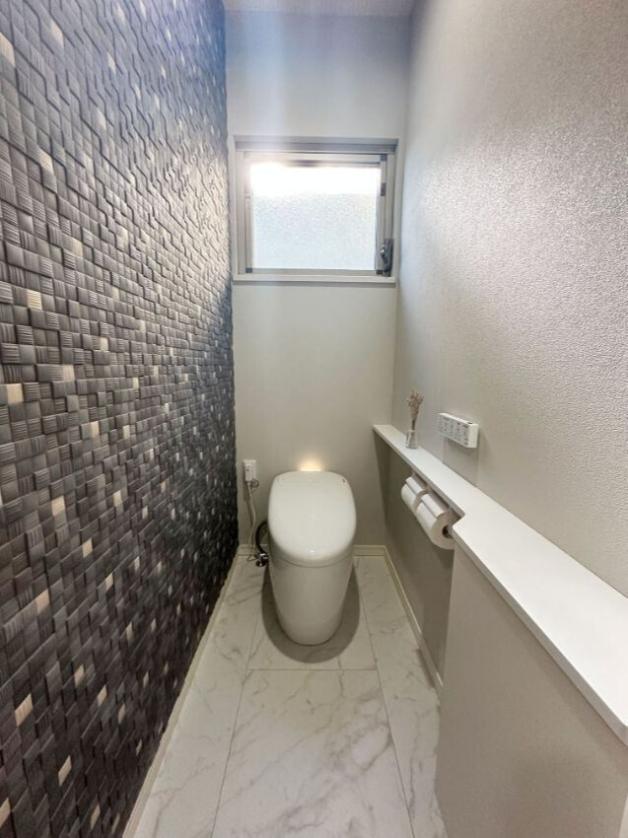 トイレリフォーム エコカラットプラスでキレイが続くレストルーム【施工事例】｜ 芦屋市