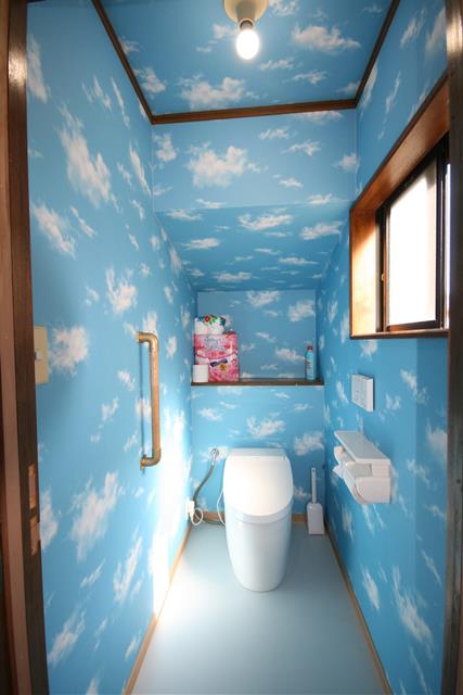 トイレにも遊び心を リフォーム実例 Toto株式会社