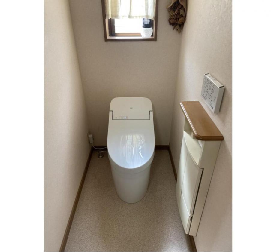 2台同時にトイレ交換できれいスッキリ♪ | リフォーム実例 | TOTO株式会社