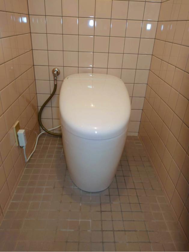 排水芯120㎜のトイレ取替え | リフォーム実例 | TOTO株式会社