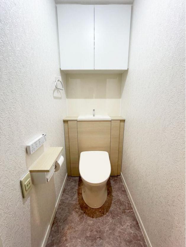 収納付きキャビネットトイレへリフォーム | リフォーム実例 | TOTO株式会社