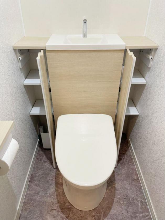 収納付きキャビネットトイレへリフォーム | リフォーム実例 | TOTO株式会社