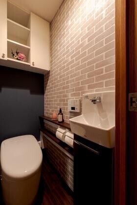 ブルックリンスタイルなトイレ Totoリモデルサービス 東京営業所 リフォーム実例 費用 Toto