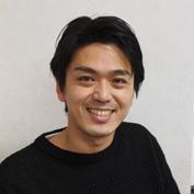 営業本部 外装部 部長 伴野 詠司 (ともの えいじ)