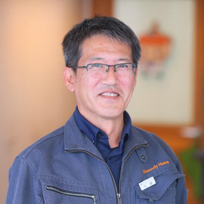 本社・武蔵野店 課長代理 外装Gr. 加藤 真一