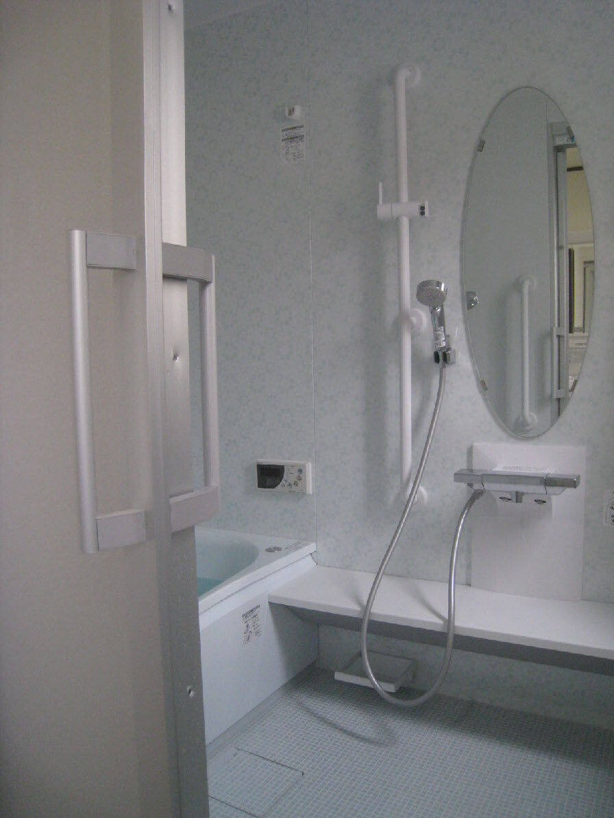 浴室と洗面室のバリアフリーリモデル