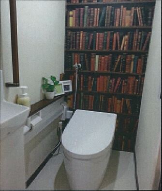 図書館みたいなトイレ